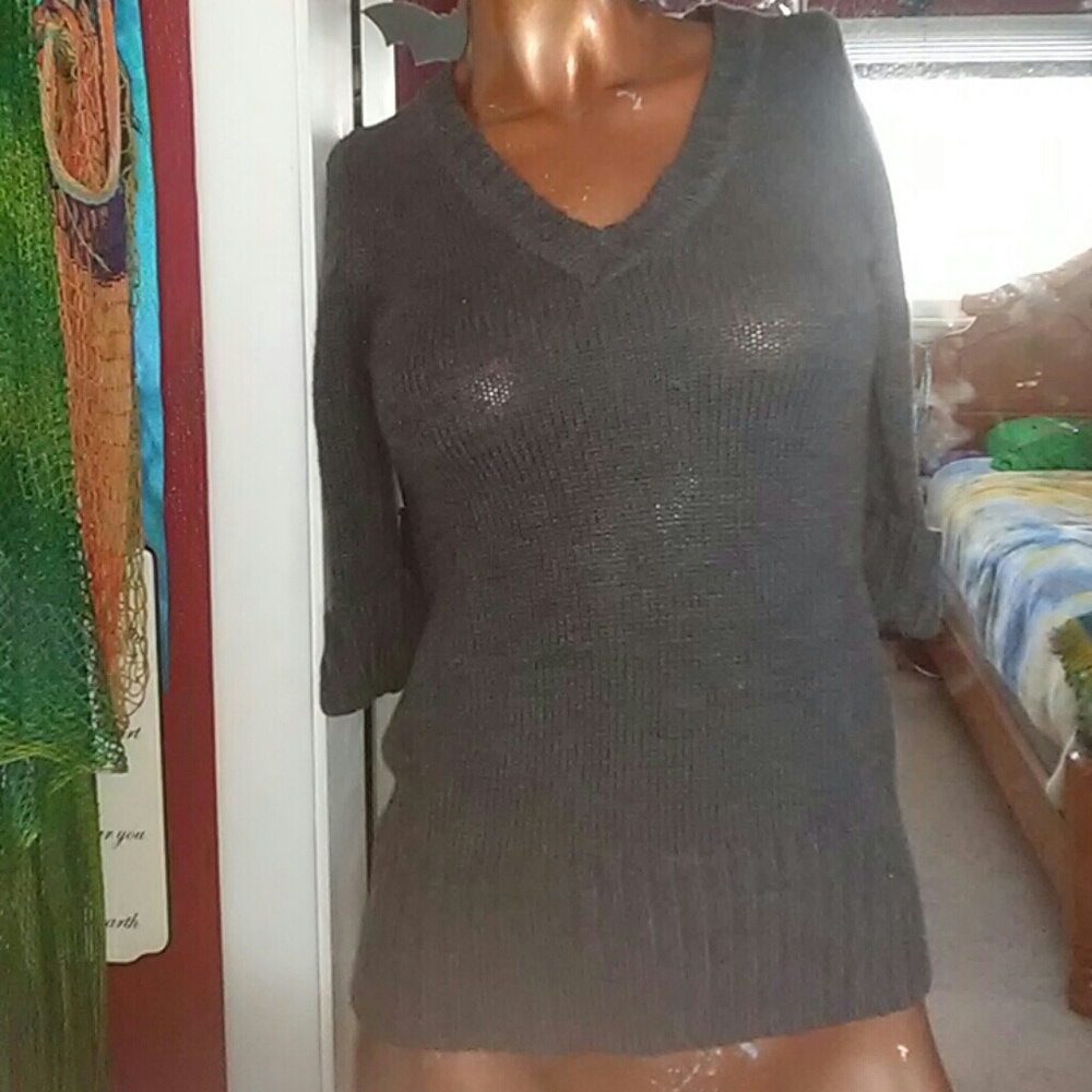 Pink Rose Brand Gray Sweater. Medium.